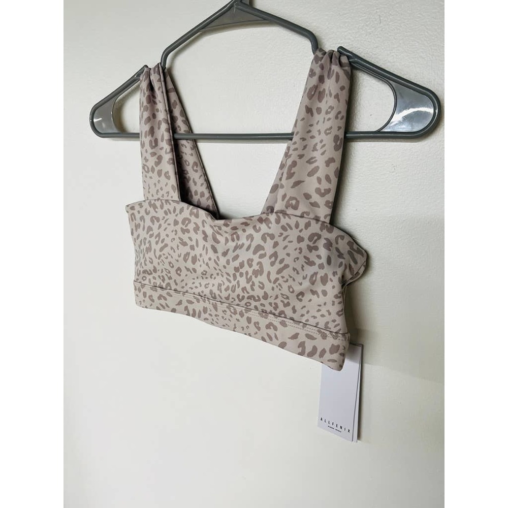 Allfenix Cheetah Print Sports Bra